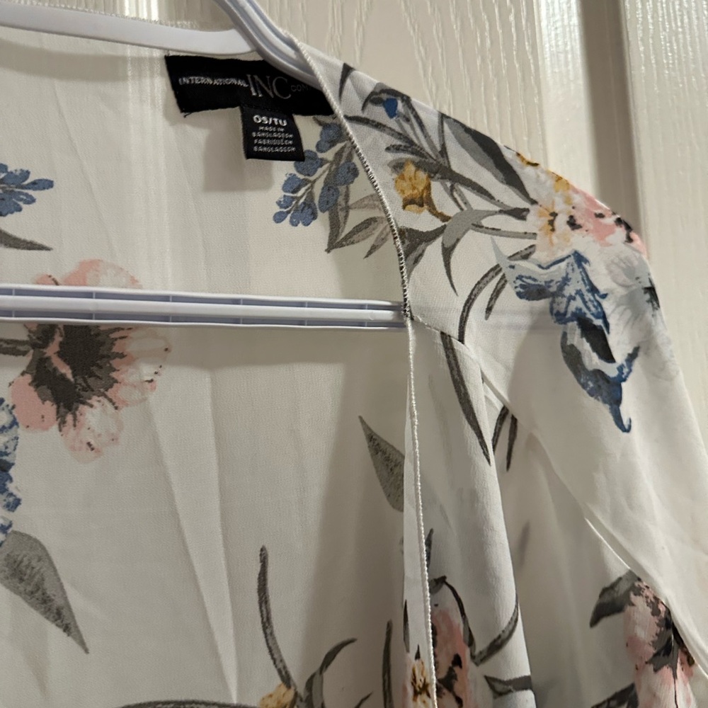 Two kimonos - Picture 4 of 4